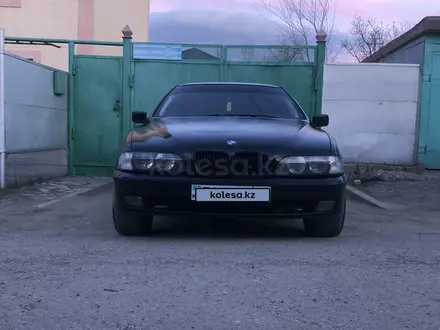 BMW 528 1995 года за 2 200 000 тг. в Шымкент