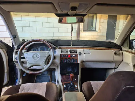 Mercedes-Benz E 280 1998 года за 2 500 000 тг. в Кызылорда – фото 3