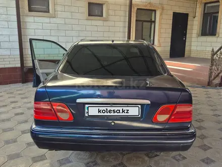 Mercedes-Benz E 280 1998 года за 2 500 000 тг. в Кызылорда – фото 4