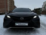 Toyota Camry 2023 годаfor16 200 000 тг. в Астана – фото 5