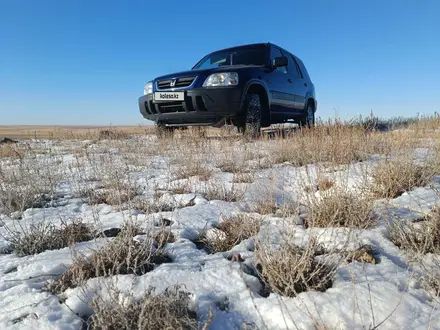 Honda CR-V 1997 года за 3 500 000 тг. в Актобе – фото 6