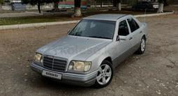 Mercedes-Benz E 200 1993 года за 2 600 000 тг. в Алматы – фото 2