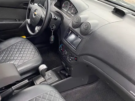 Chevrolet Aveo 2013 года за 3 900 000 тг. в Караганда – фото 45