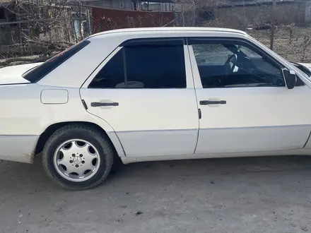 Mercedes-Benz E 230 1989 года за 1 700 000 тг. в Жаркент