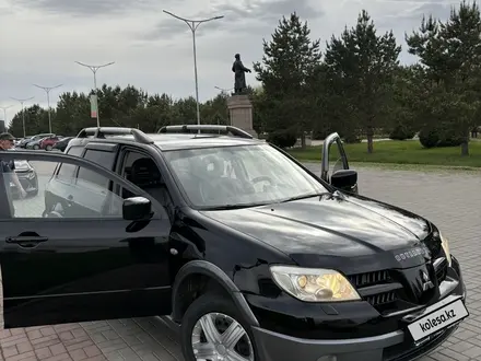 Mitsubishi Outlander 2006 года за 4 300 000 тг. в Усть-Каменогорск – фото 3