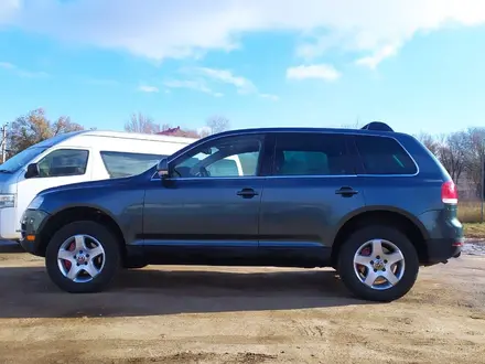 Volkswagen Touareg 2004 года за 5 490 000 тг. в Уральск – фото 4