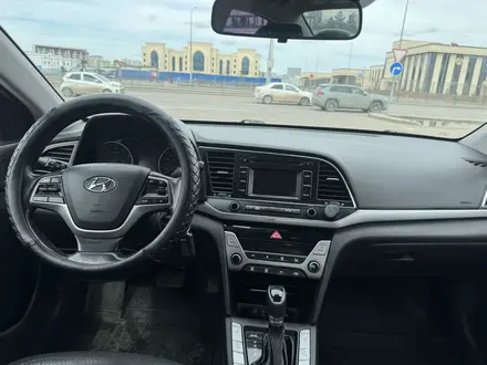 Hyundai Elantra 2018 года за 6 900 000 тг. в Астана – фото 4