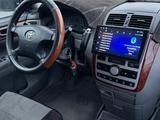 Toyota Avensis Verso 2002 года за 4 400 000 тг. в Караганда – фото 5