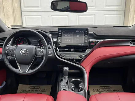 Toyota Camry 2021 года за 16 000 000 тг. в Шымкент – фото 20