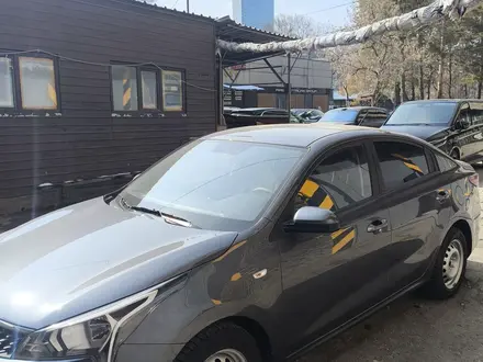 Kia Rio 2021 года за 6 900 000 тг. в Алматы – фото 3