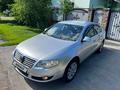 Volkswagen Passat 2007 года за 4 500 000 тг. в Алматы – фото 8