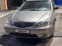 Toyota Camry 2005 годаүшін5 600 000 тг. в Семей