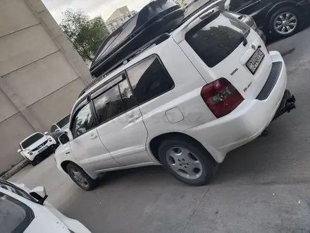 Toyota Highlander 2004 года за 8 000 000 тг. в Усть-Каменогорск