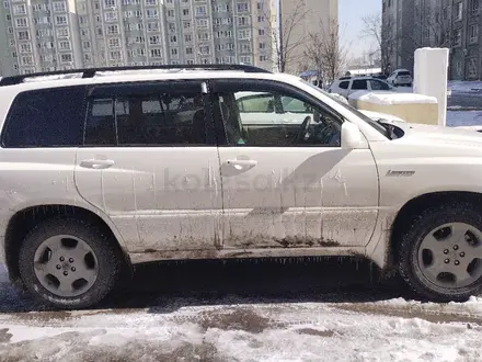 Toyota Highlander 2004 года за 8 000 000 тг. в Усть-Каменогорск – фото 9