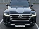 Toyota Land Cruiser 2023 года за 60 000 000 тг. в Астана