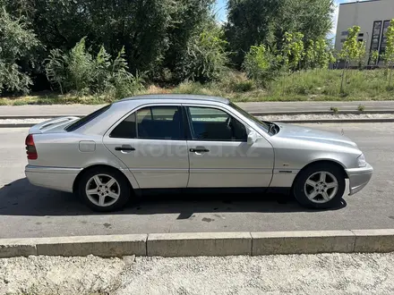 Mercedes-Benz C 220 1994 года за 1 500 000 тг. в Алматы – фото 8