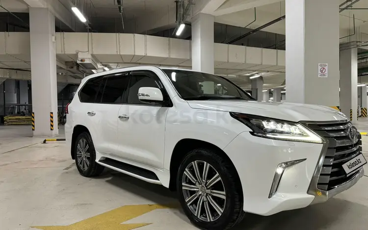 Lexus LX 570 2017 годаfor40 000 000 тг. в Астана