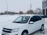 ВАЗ (Lada) Granta 2190 2015 годаүшін3 250 000 тг. в Актобе