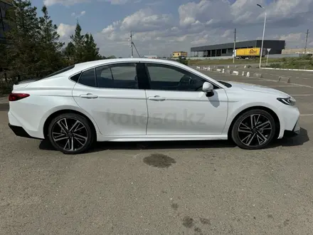 Toyota Camry 2024 года за 16 100 000 тг. в Уральск – фото 3