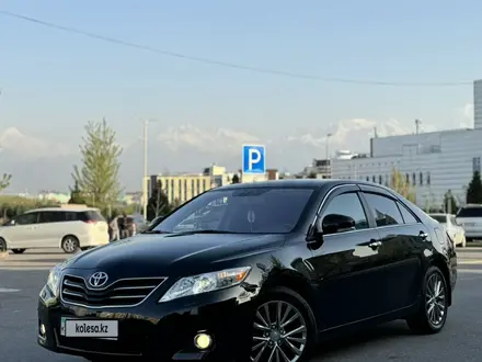 Toyota Camry 2010 года за 8 700 000 тг. в Алматы
