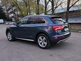 Audi Q5 2018 года за 14 800 000 тг. в Алматы – фото 4