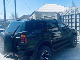 Mitsubishi Montero Sport
