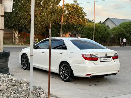 Toyota Camry 2015 года за 13 700 000 тг. в Алматы – фото 9