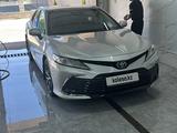 Toyota Camry 2021 года за 16 800 000 тг. в Шымкент