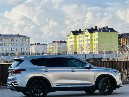 Hyundai Santa Fe 2020 года за 14 000 000 тг. в Актобе
