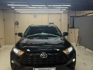 Toyota RAV4, 2021