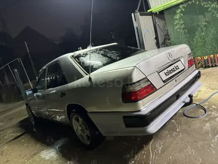 Mercedes-Benz E 280 1994 года за 2 500 000 тг. в Алматы – фото 14