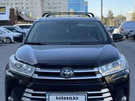 Toyota Highlander 2019 года за 19 900 000 тг. в Астана – фото 2