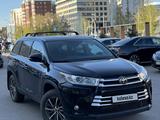 Toyota Highlander 2019 года за 19 000 000 тг. в Астана – фото 4