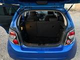 Chevrolet Aveo 2013 года за 3 700 000 тг. в Жанатас – фото 4