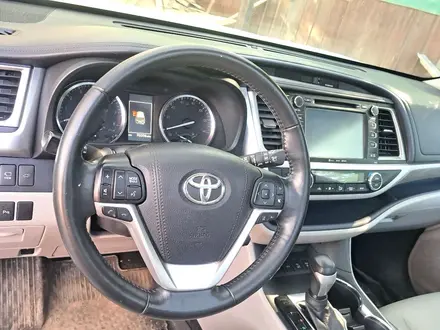 Toyota Highlander 2018 года за 15 500 000 тг. в Алматы – фото 8