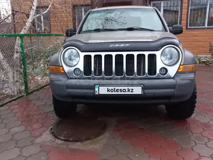 Jeep Liberty 2005 года за 6 000 000 тг. в Караганда – фото 6