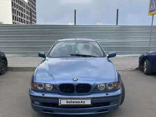 BMW 523