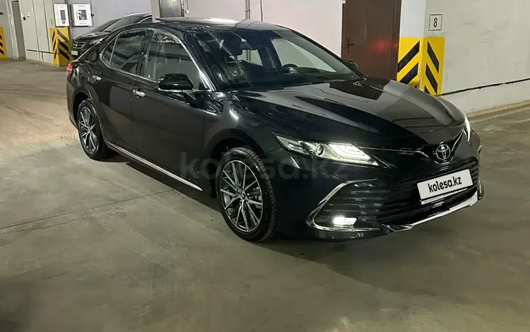 Toyota Camry 2023 года за 15 500 000 тг. в Алматы