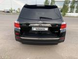 Toyota Highlander 2013 года за 11 000 000 тг. в Караганда – фото 4