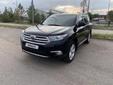 Toyota Highlander 2013 года за 11 000 000 тг. в Караганда – фото 2