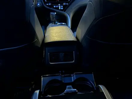 Toyota Camry 2021 года за 20 500 000 тг. в Шымкент – фото 10