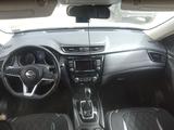 Nissan Rogue 2018 года за 5 200 000 тг. в Уральск – фото 2