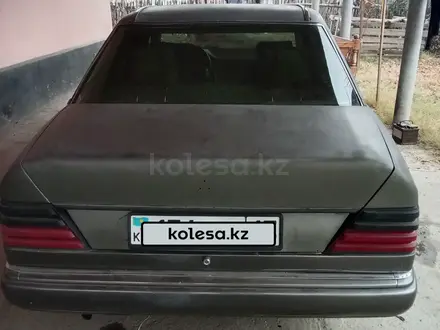 Mercedes-Benz E 230 1991 года за 600 000 тг. в Жетысай – фото 5