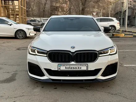 BMW 530 2021 года за 24 500 000 тг. в Алматы – фото 2