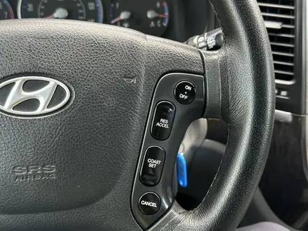 Hyundai Santa Fe 2007 года за 5 000 000 тг. в Атырау – фото 17