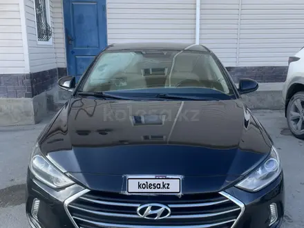 Hyundai Elantra 2017 года за 4 800 000 тг. в Жанаозен – фото 3