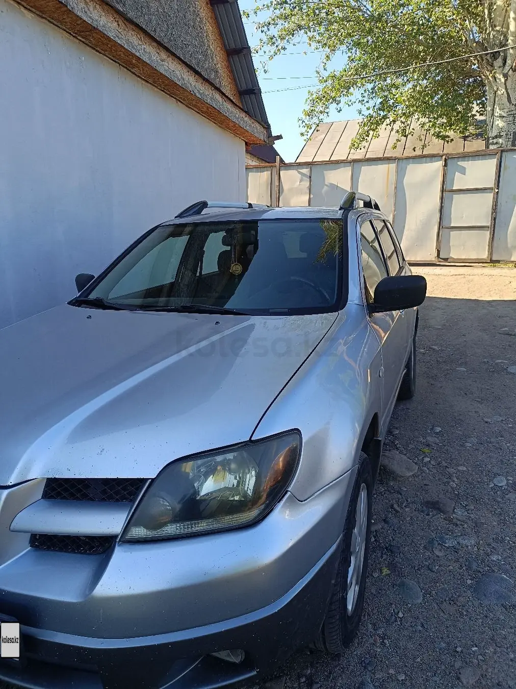 Mitsubishi Outlander, 2004