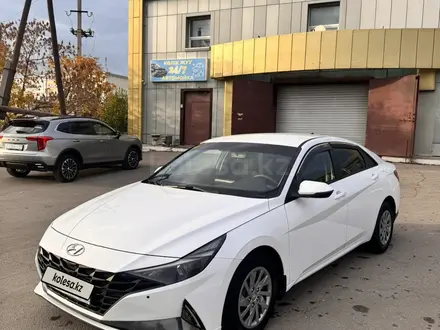 Hyundai Elantra 2021 года за 7 300 000 тг. в Астана – фото 2