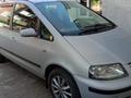 Volkswagen Sharan 2001 годаүшін2 850 000 тг. в Уральск