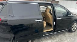 Kia Carnival 2018 года за 10 300 000 тг. в Алматы – фото 4